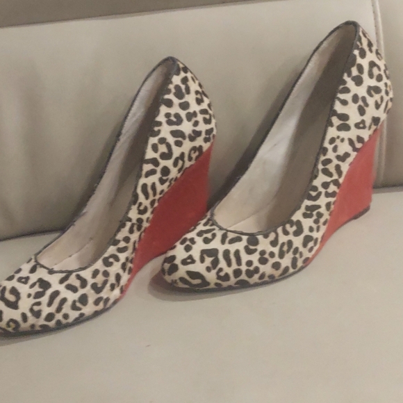 Shoes of Prey leather animal print w red wedges 38 - Picture 8 of 9